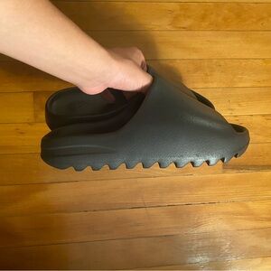 Yeezy Slide Onyx